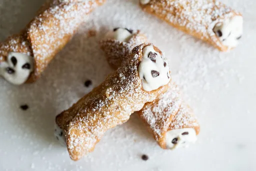 Classic Homemade Cannoli