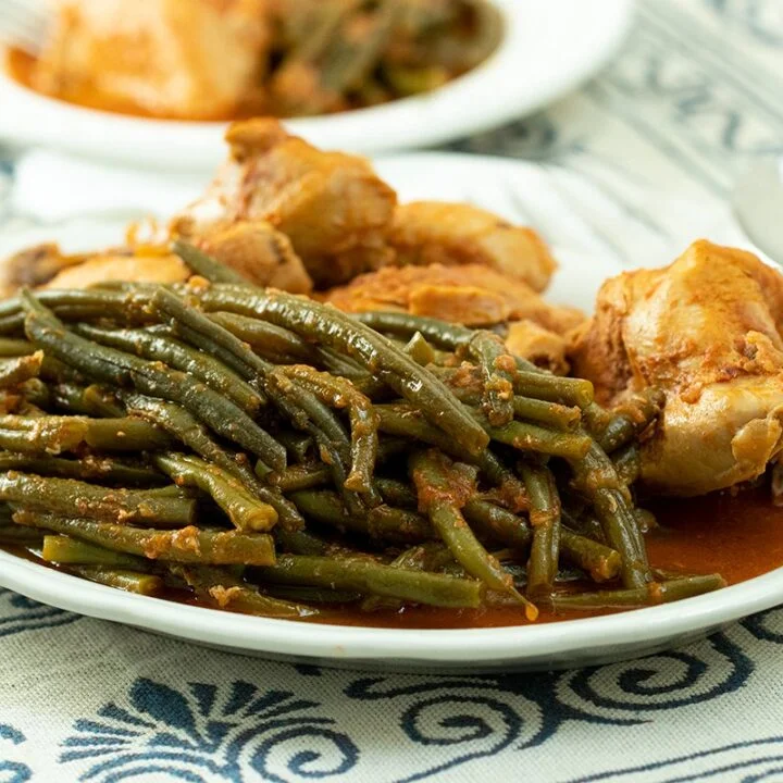 Greek Fasolakia me Kota: Braised Chicken with String Beans
