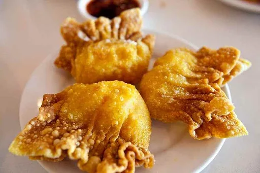 Crabby Cheesy Gau Gee