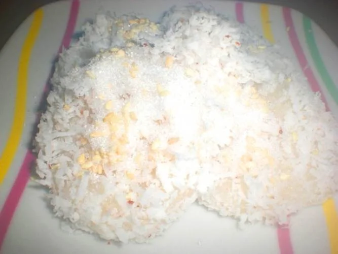 Filipino Dila-Dila (Mochi Dessert)