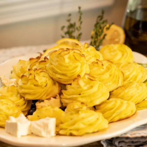 Patatas duquesa al limón y tomillo al estilo griego