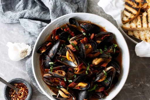 Mussels in Tomato Broth with Bacon