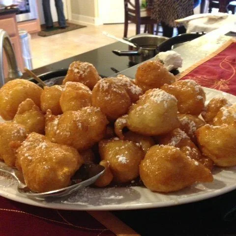LOUKOUMADES: GREEK DOUGHNUTS IN A HONEY SYRUP