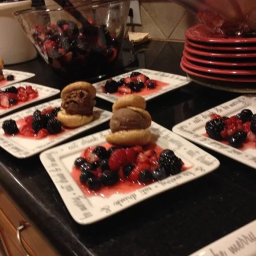 PROFITEROLES WITH ICE CREAM & BERRIES