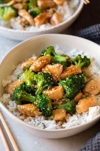 Chicken and Broccoli Stir-Fry