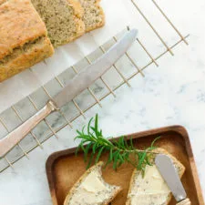 Pan de Almendra y Romero Sin Cereales