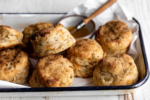 Cheddar Bay Biscuits