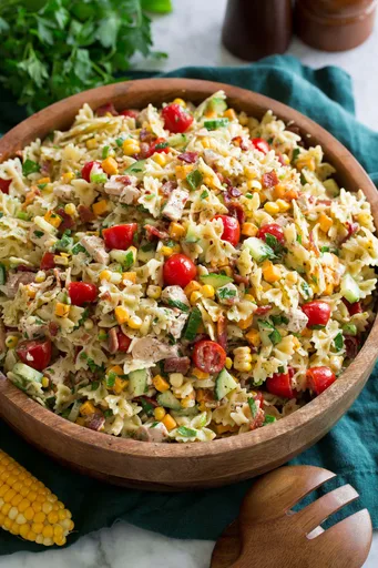 Ensalada de pasta con pollo veraniega