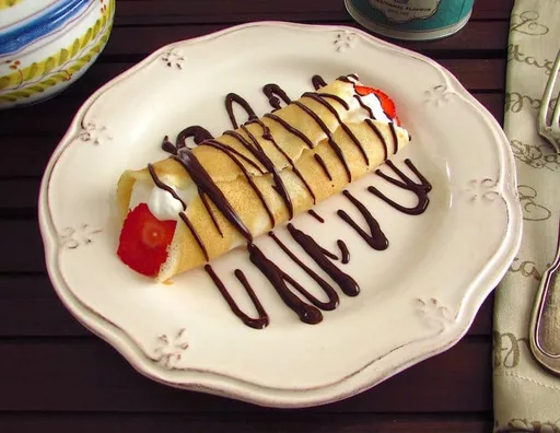 Crepes with strawberries
