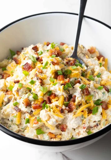 Ensalada de patatas asadas cargadas