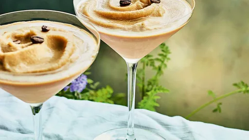 Creamy frozen espresso martini