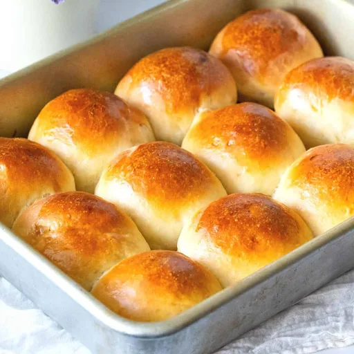 Easy Slider Buns from Scratch