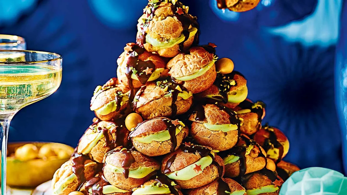 Dubai chocolate profiteroles