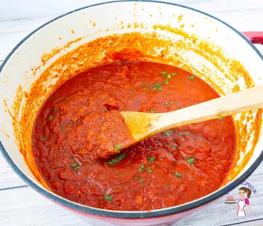 Marinara Sauce with Canned Tomatoes in 20 Mins