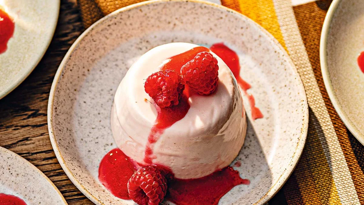 Raspberry blancmange