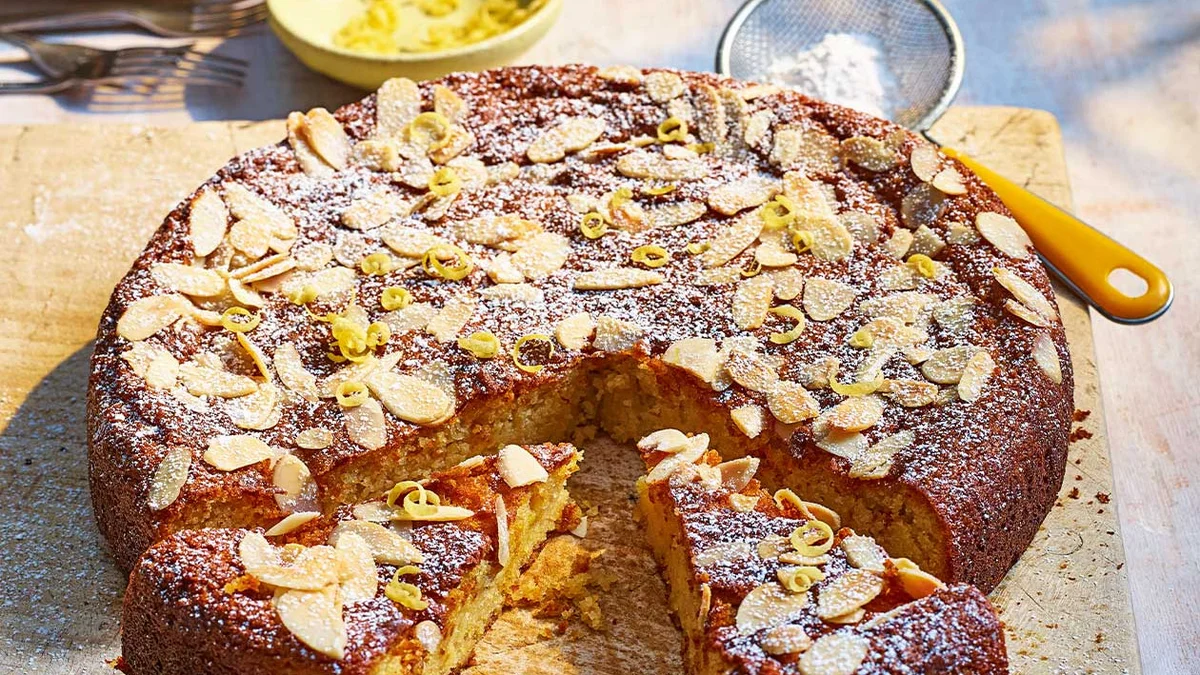 Sardinian-style ricotta and lemon cake