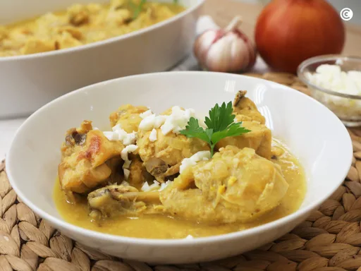 Pollo en pepitoria