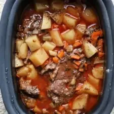 Asado en olla de cocción lenta Big Sky Montana
