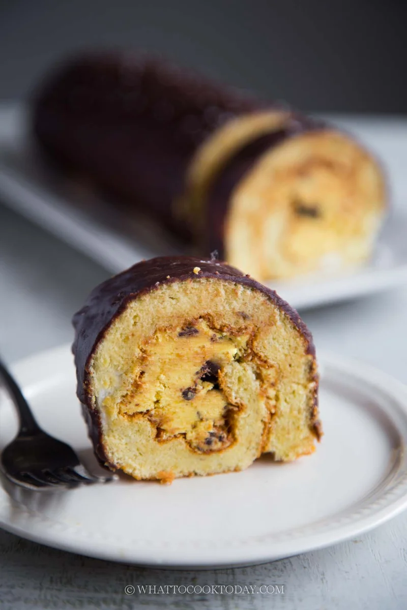 Banana Swiss Roll with Banana Buttercream
