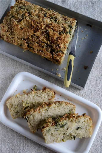 Eggless Onion and Poppy Seeds Bread