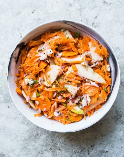 Carrot Pear Salad with Miso Vinagrette
