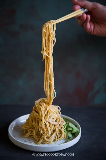Easy Taiwanese Cold Noodles with Peanut Sauce (Liang Mian / 涼麵)