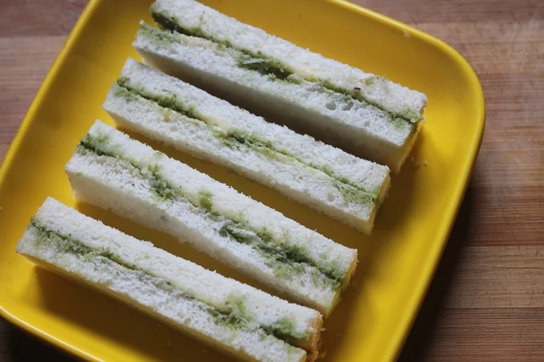 Chutney Sandwich | Chutney Sandwich Recipe