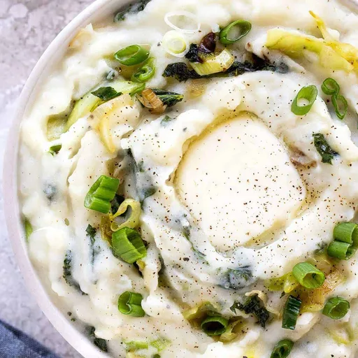 Colcannon (puré de patatas irlandés)