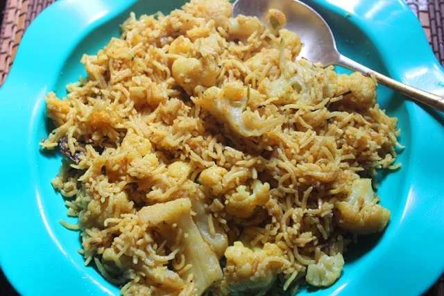 Gobi Pulao Recipe | Cauliflower Pulav Recipe