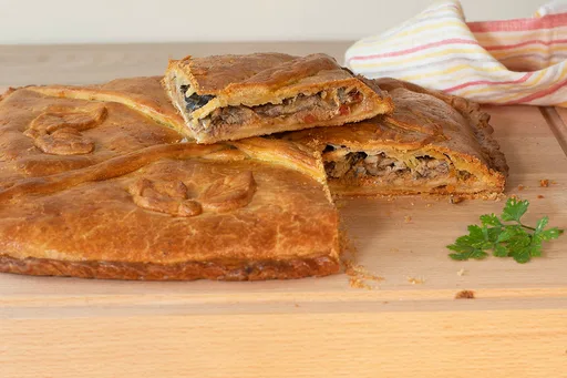 Empanada gallega de sardinillas | Tradición con mucho sabor