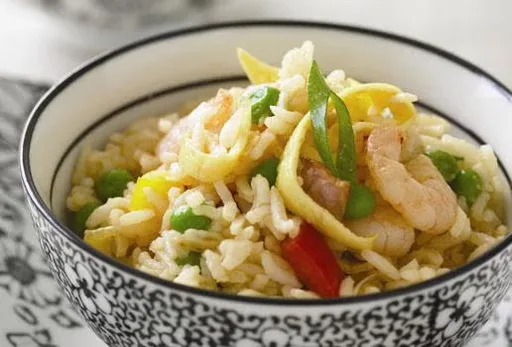 Arroz frito con langostinos
