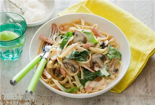 Carbonara Ligera y Cremosa para Uno