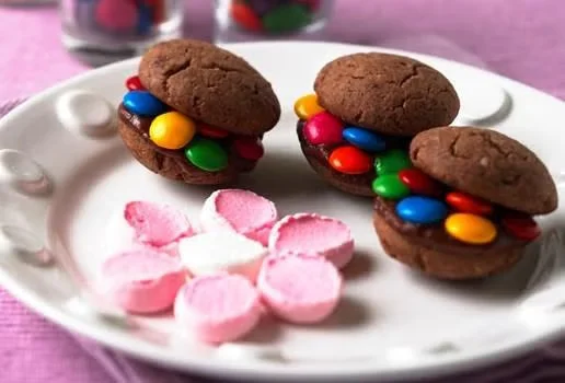 Sandwich Cookies