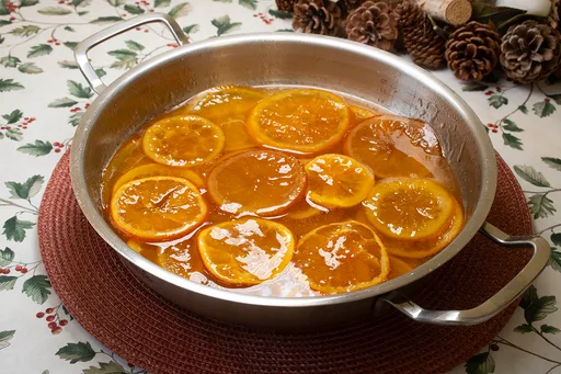 Naranjas confitadas en almíbar