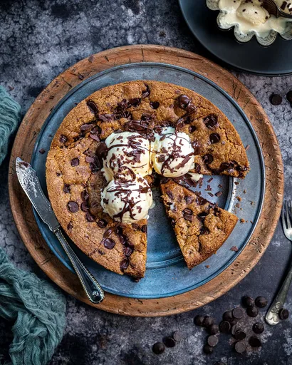 Galleta gigante con pepitas de chocolate