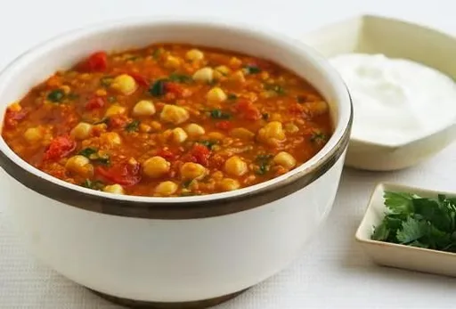 Sopa picante marroquí de garbanzos y lentejas