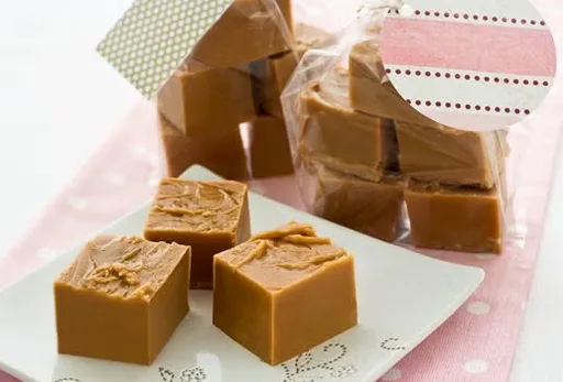 Fudge de chocolate blanco y caramelo