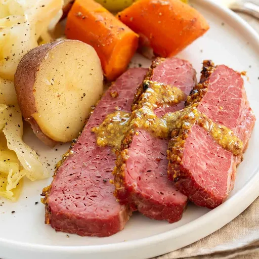Slow Cooker Corned Beef and Cabbage