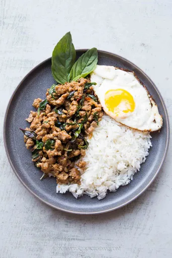 Easy Thai Holy Basil Stir Fry (Pad Kra Pao)