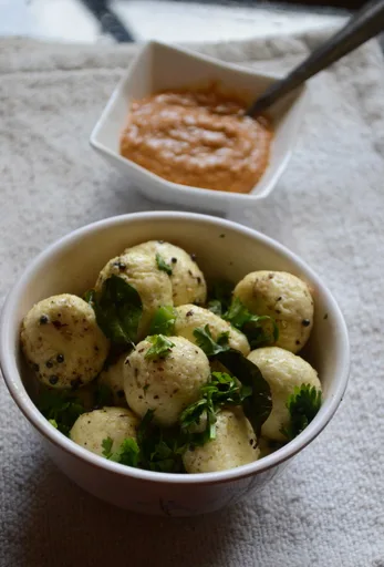 Paneer Kozhukattai - Recetas fáciles bajas en carbohidratos