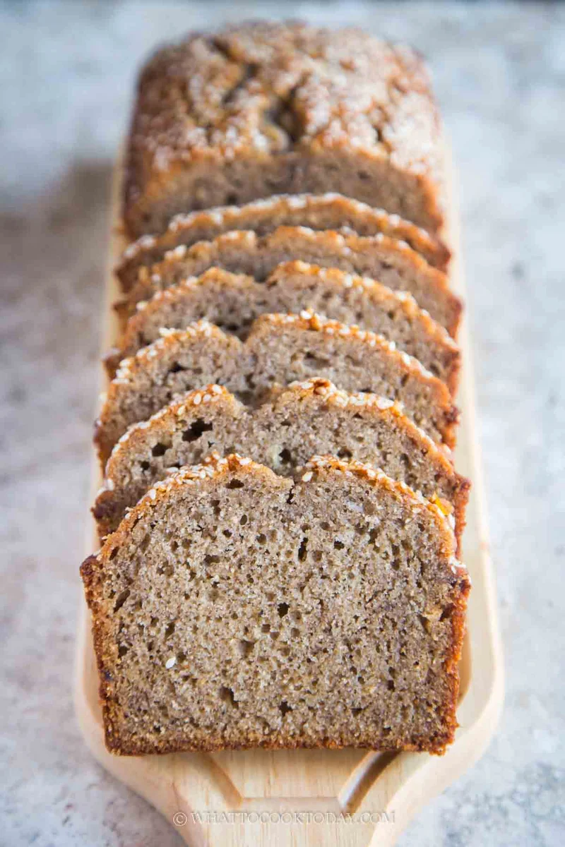 Toasted Sesame Oil and Honey Buckwheat Cake