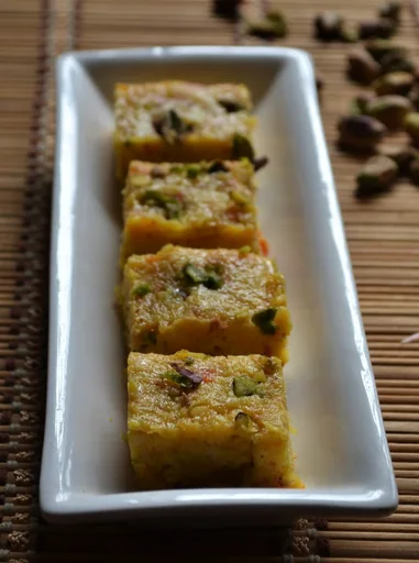 Receta de burfi de zanahoria y coco