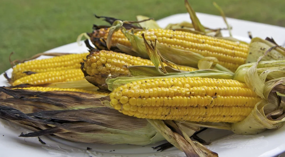 Sweet & Smokey Grilled Corn On The Cob