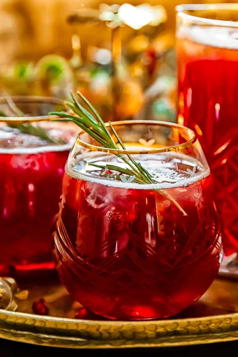 Ponche navideño de margarita y granada