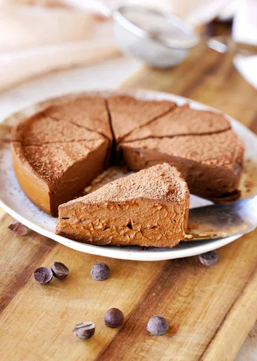 2-Ingredient Chocolate Cake (Vegan, Flourless)