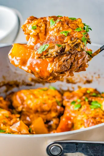 Estofado de ternera con albóndigas