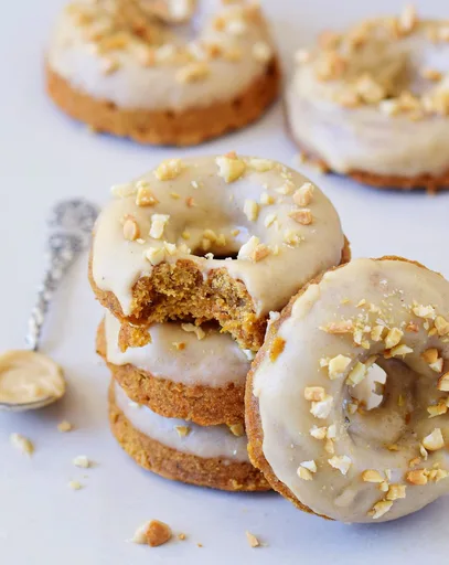 Donuts de pastel de zanahoria y pan de jengibre