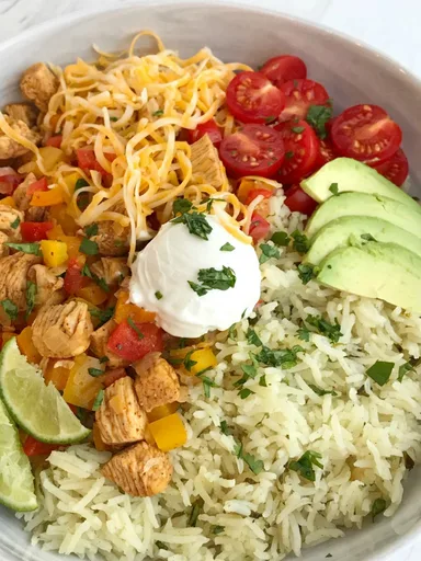 Bol de burrito con fajita de pollo