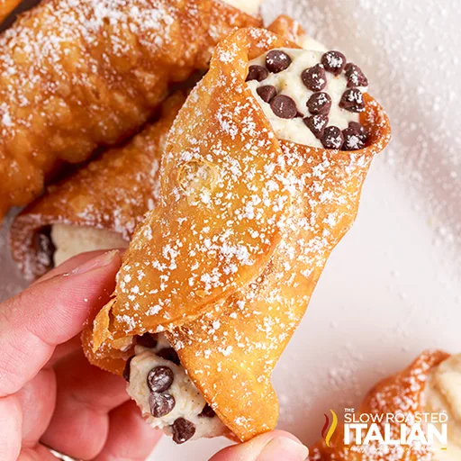 Cannoli Filling Recipe (How to Make)