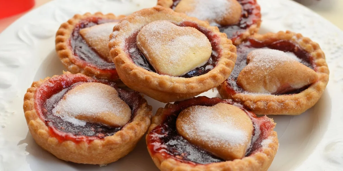 Queen of Hearts jam tarts
